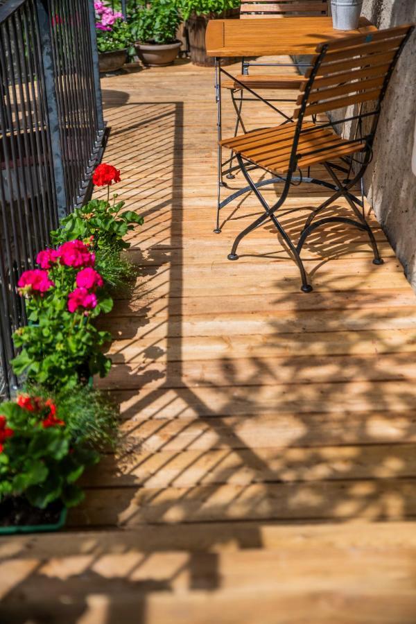 Roessl Bianco B&B&B Мерано Екстериор снимка