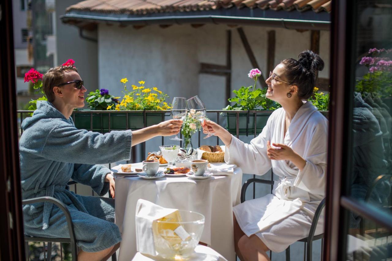 Roessl Bianco B&B&B Мерано Екстериор снимка